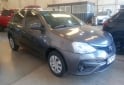 Autos - Toyota Etios 2022 Nafta 124000Km - En Venta