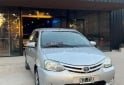 Autos - Toyota Etios x 5p 2013 Nafta 170000Km - En Venta