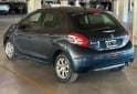 Autos - Peugeot 208 2014 Nafta 156000Km - En Venta