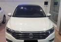Autos - Volkswagen VENTO HIGHLINE AT 2021 Nafta 62000Km - En Venta