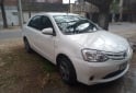 Autos - Toyota Etios 2014 Nafta 135000Km - En Venta