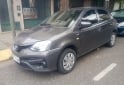 Autos - Toyota Etios 2022 Nafta 124000Km - En Venta