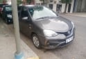 Autos - Toyota Etios 2022 Nafta 124000Km - En Venta