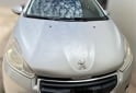 Autos - Peugeot 208 Allure touchscreen 2014 Nafta 160000Km - En Venta