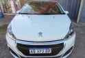 Autos - Peugeot 208 2017 Nafta 95000Km - En Venta