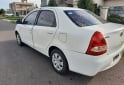 Autos - Toyota Etios 2014 GNC 250000Km - En Venta