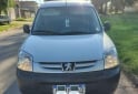 Utilitarios - Peugeot Partner 2018 Diesel 108000Km - En Venta