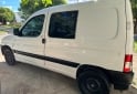 Utilitarios - Peugeot Partner 2007 Diesel 213000Km - En Venta
