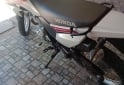 Motos - Honda Tornado 2024 Nafta 8000Km - En Venta