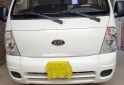 Camiones y Gr�as - Vendo Kia 2500 modelo 2010 ,con aire acondicionado levanta vidrios y cierre centralizado - En Venta