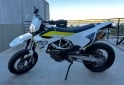 Motos - Husqvarna 701 supermoto 2018 Nafta 13500Km - En Venta