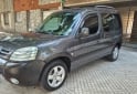 Utilitarios - Peugeot Partner 1ra mano permuto 2014 Nafta 140000Km - En Venta