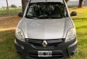 Utilitarios - Renault Kangoo confort 1.6 5as 2015 GNC 157000Km - En Venta