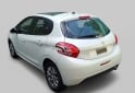 Autos - Peugeot 208 ALLURE TOUCHSCREEN 2015 Nafta 130000Km - En Venta