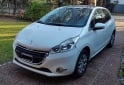 Autos - Peugeot 208 ALLURE TOUCHSCREEN 2015 Nafta 130000Km - En Venta