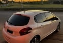 Autos - Peugeot 208 2019 Nafta 106000Km - En Venta