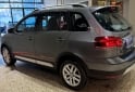 Autos - Volkswagen Suran cross 2015 GNC 146000Km - En Venta