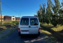 Utilitarios - Peugeot Partner 2017 Nafta 210000Km - En Venta