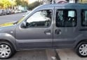 Utilitarios - Renault Kangoo 2015 GNC 137100Km - En Venta