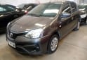 Autos - Toyota Etios 2022 Nafta 124000Km - En Venta