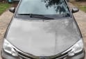 Autos - Toyota Etios xls 2017 Nafta 60000Km - En Venta