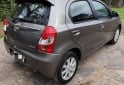 Autos - Toyota Etios xls 2017 Nafta 60000Km - En Venta