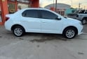 Autos - Renault Logan PH2 Zen 2023 Nafta 57000Km - En Venta