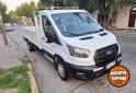 Camiones y Grúas - Camion ford transit chasis con carrocería 2021 impecable full - En Venta