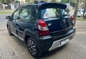 Autos - Toyota Etios Cross 2015 Nafta 109000Km - En Venta