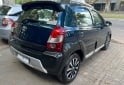 Autos - Toyota Etios Cross 2015 Nafta 109000Km - En Venta