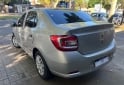 Autos - Renault Logan Life 2024 GNC 119000Km - En Venta