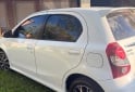 Autos - Toyota ETIOS XLS 2023 Nafta 83000Km - En Venta