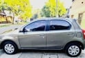 Autos - Toyota Etios 2016 Nafta 140000Km - En Venta
