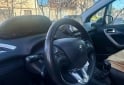 Autos - Peugeot 208 urban tech 2019 Nafta 105000Km - En Venta