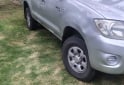 Camionetas - Toyota Hilux Dx  pack 2011 Diesel 301000Km - En Venta
