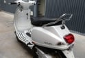 Motos - Vespa VXL 150 2023 Nafta 2600Km - En Venta