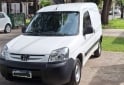 Utilitarios - Peugeot Partner Confort 1.6 HDI92 2018 Diesel 112300Km - En Venta