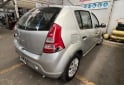 Autos - Renault Sandero pack plus 2011 GNC 220000Km - En Venta