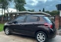 Autos - Peugeot 208 2014 Nafta 140000Km - En Venta