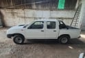 Utilitarios - Nissan NP 300 2012 Diesel 180000Km - En Venta
