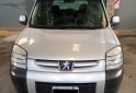 Utilitarios - Peugeot Partner Patagonica HDI 2010 Diesel 220000Km - En Venta
