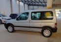 Utilitarios - Peugeot Partner Patagonica HDI 2010 Diesel 220000Km - En Venta