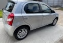 Autos - Toyota Etios 2015 Nafta 170000Km - En Venta