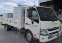 Camiones y Gr�as - Hino 816 serie 300 - En Venta