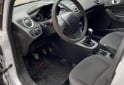 Autos - Ford Fiesta Kinetic 2017 Nafta 220000Km - En Venta