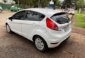 Autos - Ford Fiesta Kinetic 2017 Nafta 220000Km - En Venta