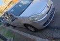 Autos - Renault Sandero 2011 Nafta 200000Km - En Venta