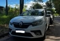 Autos - Renault sandero intens 2024 Nafta 60000Km - En Venta