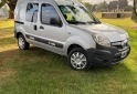 Utilitarios - Renault Kangoo confort 5as 2015 GNC 157000Km - En Venta