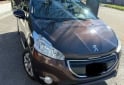 Autos - Peugeot 208 2015 Nafta 106000Km - En Venta